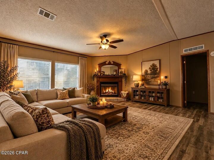Property Photo: 3320 Cardinal Place FL 32428