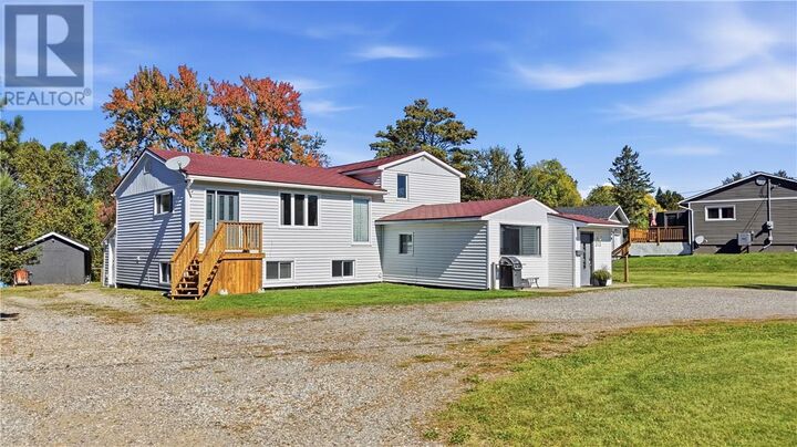 Property Photo:  212 Riverside Drive W  ON P0M 1R0 