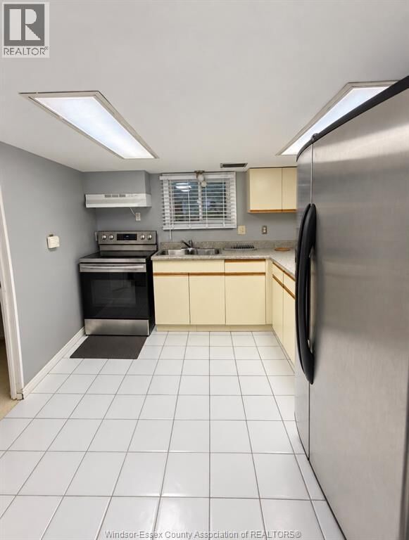 Property Photo:  1352 Lincoln  ON N8Y 2J1 