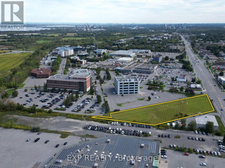 Property Photo:  2151 Robertson Road  ON K2H 5Z2 