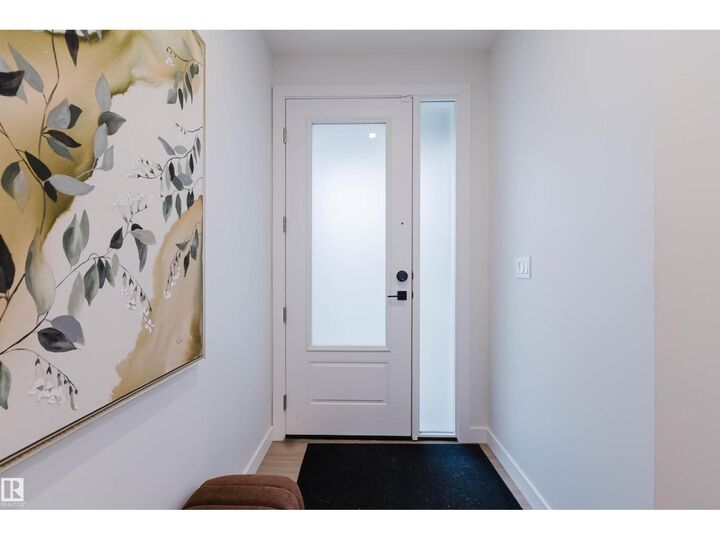 Property Photo:  3315 Chernowski Wy SW  AB T6W 5V6 