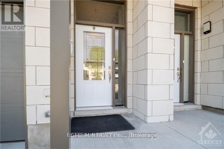 Property Photo:  560 Mutual Street  ON K1K 1C6 