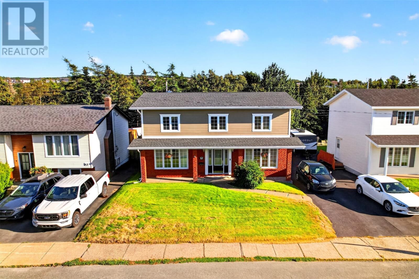 Property Photo:  65 Beaconhill Crescent  NL A1E 4S6 