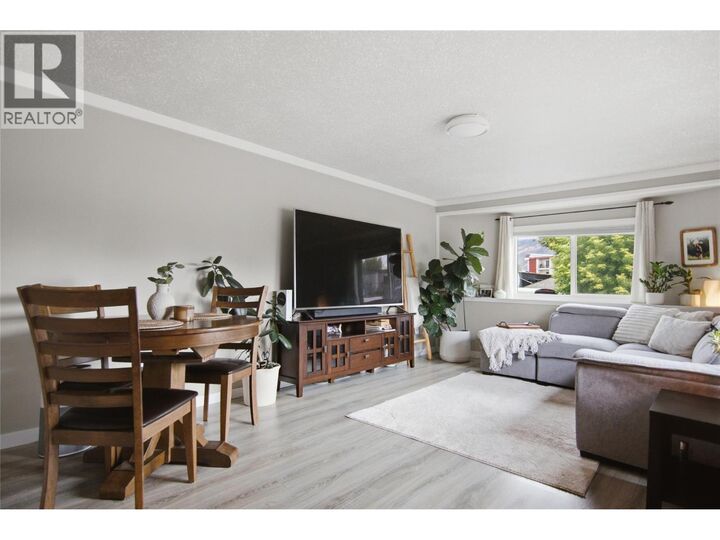 Property Photo:  44 Edward Street 44E  BC V2B 4G1 
