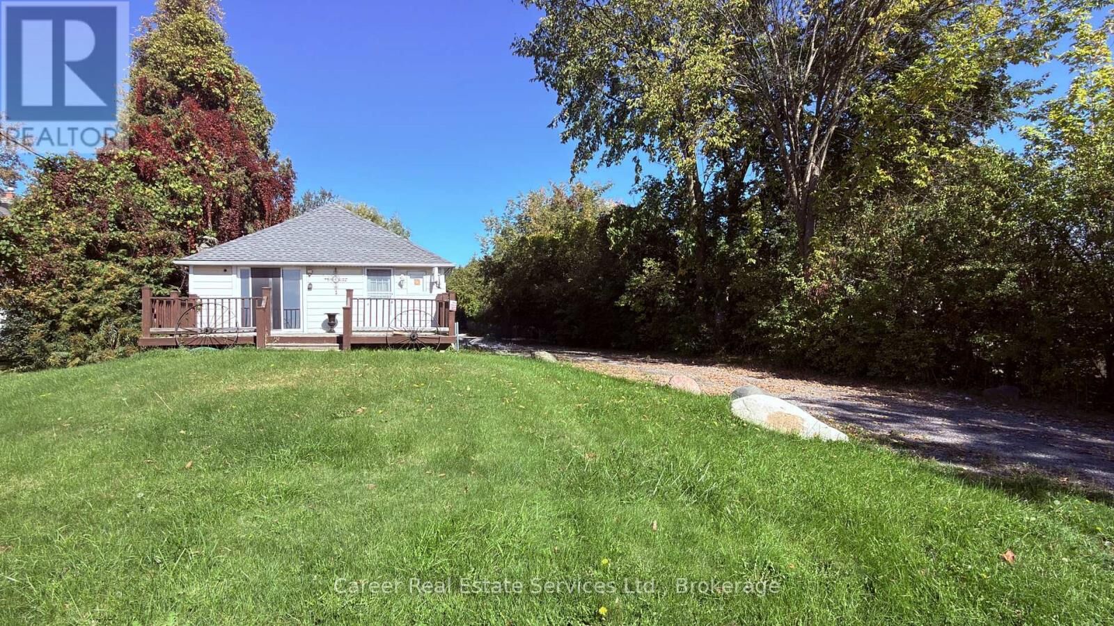Property Photo:  2138 Highway No 2 Road  ON L1C 3K7 