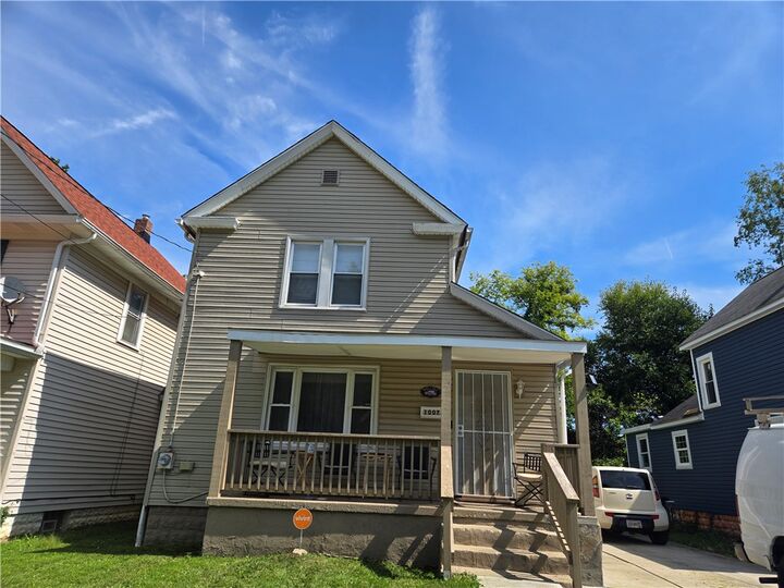 Property Photo:  1007 Laurel  OH 44307 