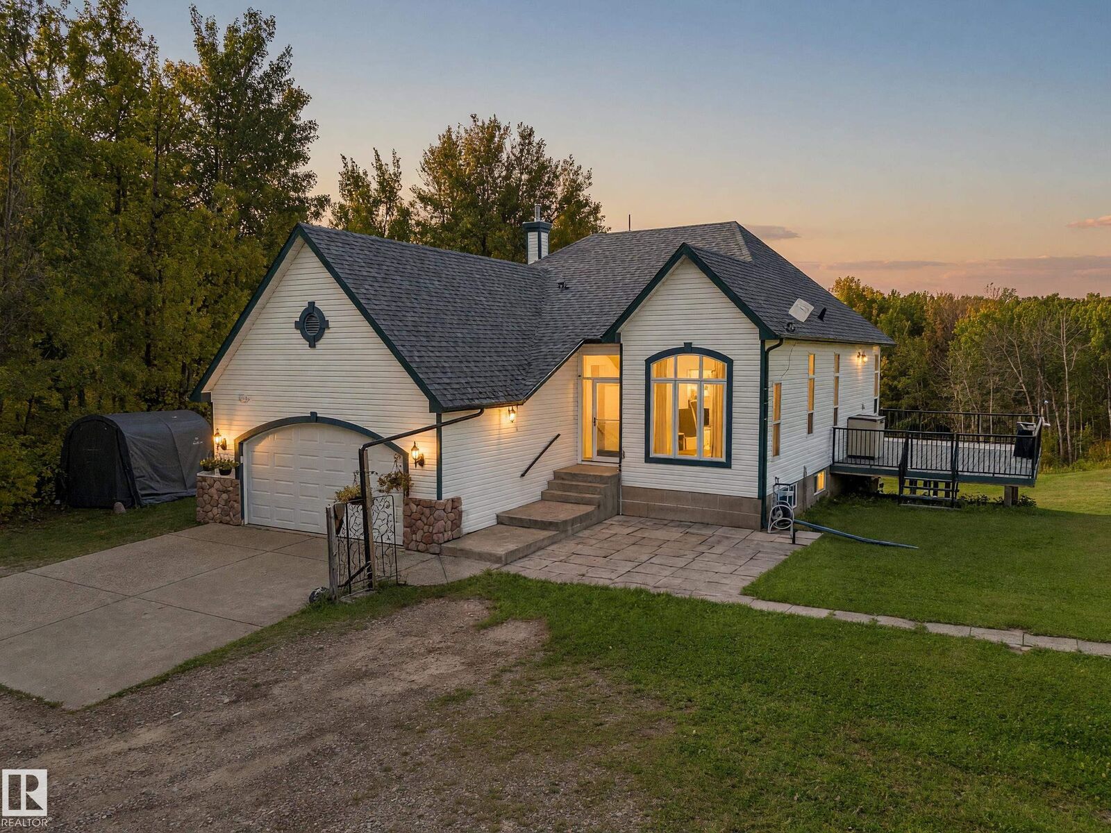 Property Photo:  54020 Hghway 779 7  AB T7Y 0A3 
