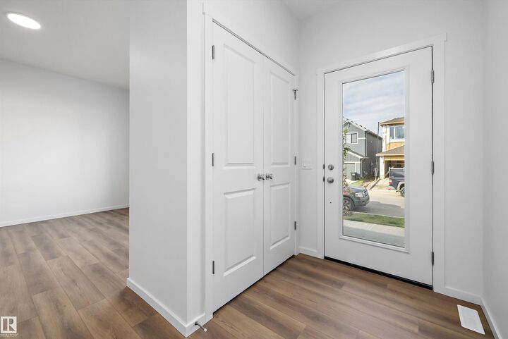 Property Photo:  9103 Elves Loop NW  AB T6M 3G2 