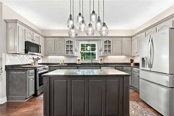 Property Photo: 173 Sweetbriar Drive GA 30143