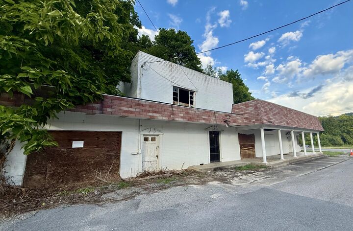 Property Photo:  0 N Fayette Ave  WV 25880 