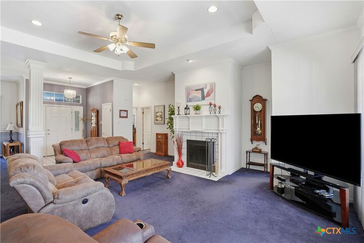 Property Photo:  2117 Lakeview Loop  TX 76543 