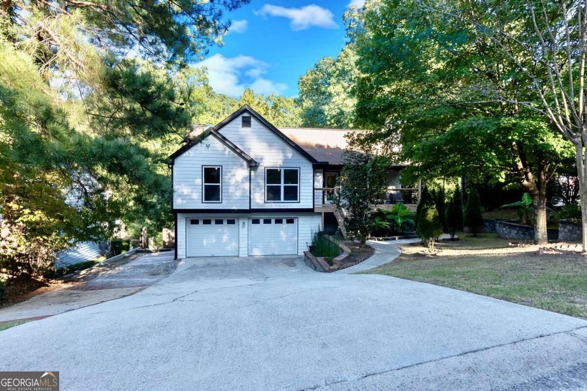 Property Photo: 5507 Riverside Drive GA 30518