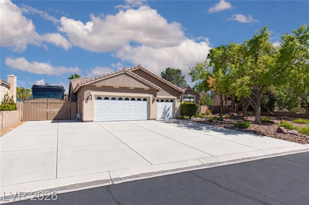 Property Photo:  4670 Los Rancheros Avenue  NV 89129 