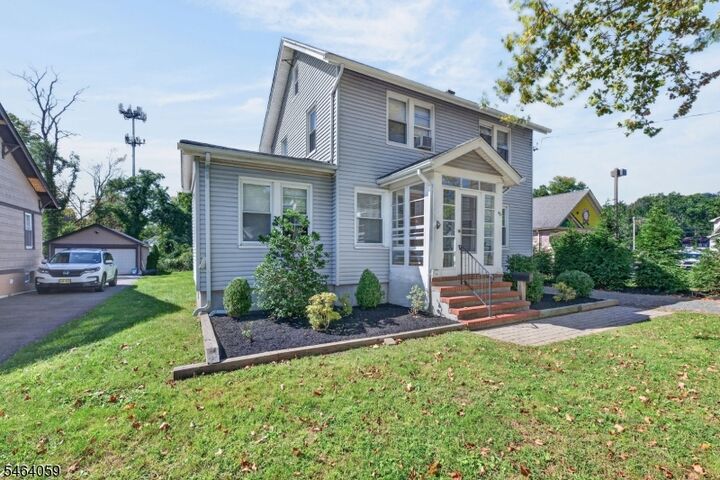 Property Photo:  921 N Washington Ave  NJ 08812 