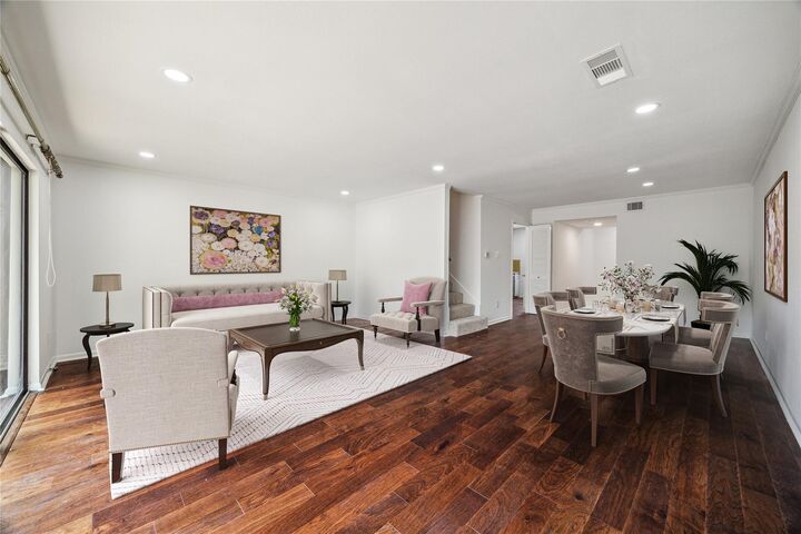 Property Photo: 5827 Valley Forge Drive 83 TX 77057