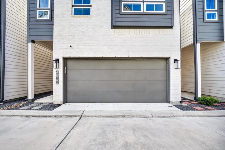 Property Photo:  4508 Old Yale Street D  TX 77018 