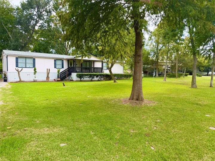 Property Photo:  740 County Road 4923  TX 77535 
