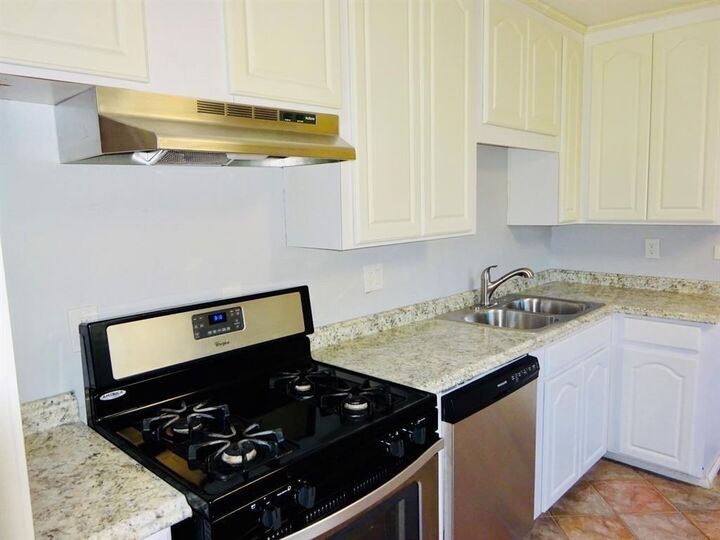 Property Photo:  14014 Nitida Street  TX 77045 