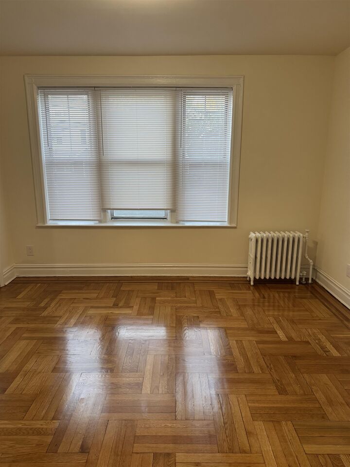 Property Photo:  873 Avenue C  NJ 07002 