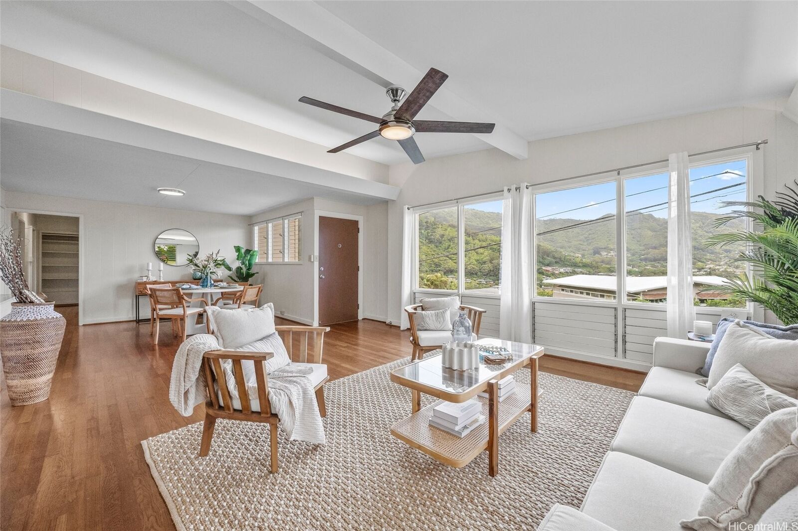 Property Photo:  3654 Kumu Street  HI 96822 