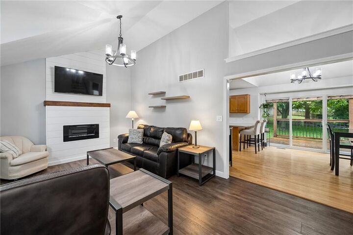 Property Photo: 7211 NE 73rd Terrace MO 64119