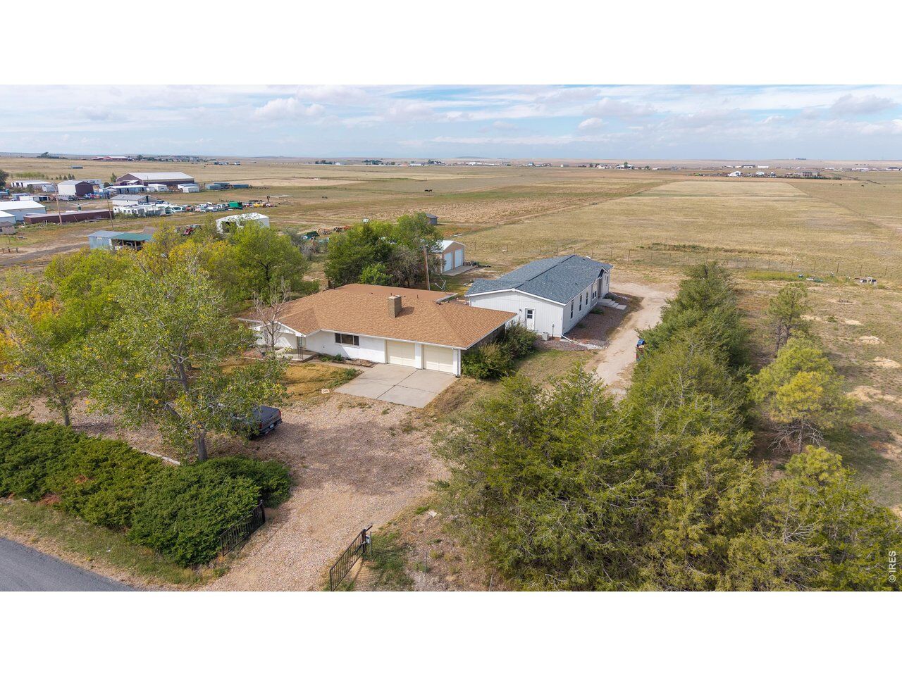 Property Photo:  569 S Bonnie Ln  CO 80137 