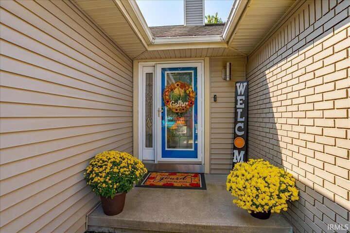 Property Photo:  5707 Beaver Trail  IN 47715 