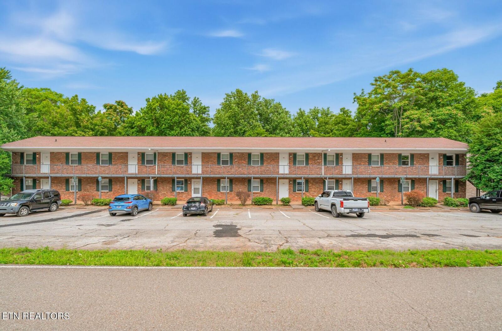 Property Photo: 476, E 482 & 490 Red Bud Rd TN 37920