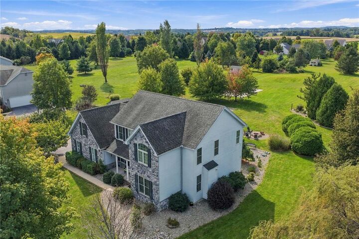 Property Photo:  1695 Kings Court  PA 18072 