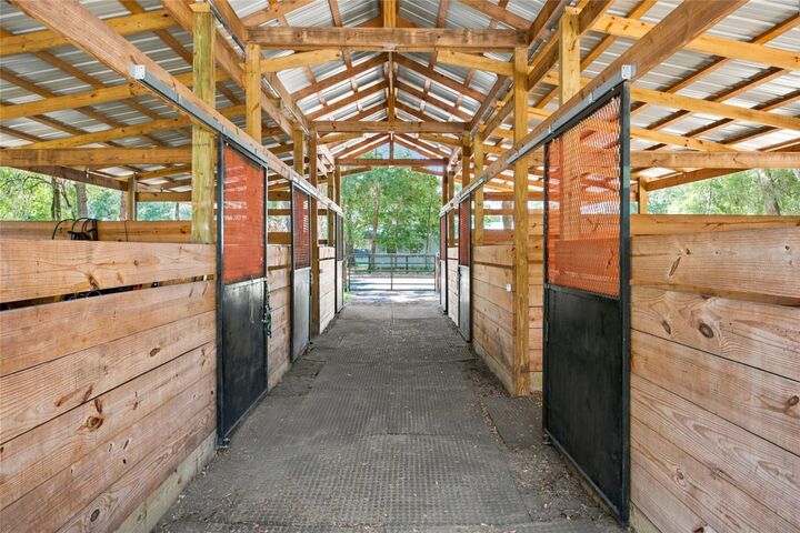 Property Photo:  14000 NE 47th Avenue  FL 32617 