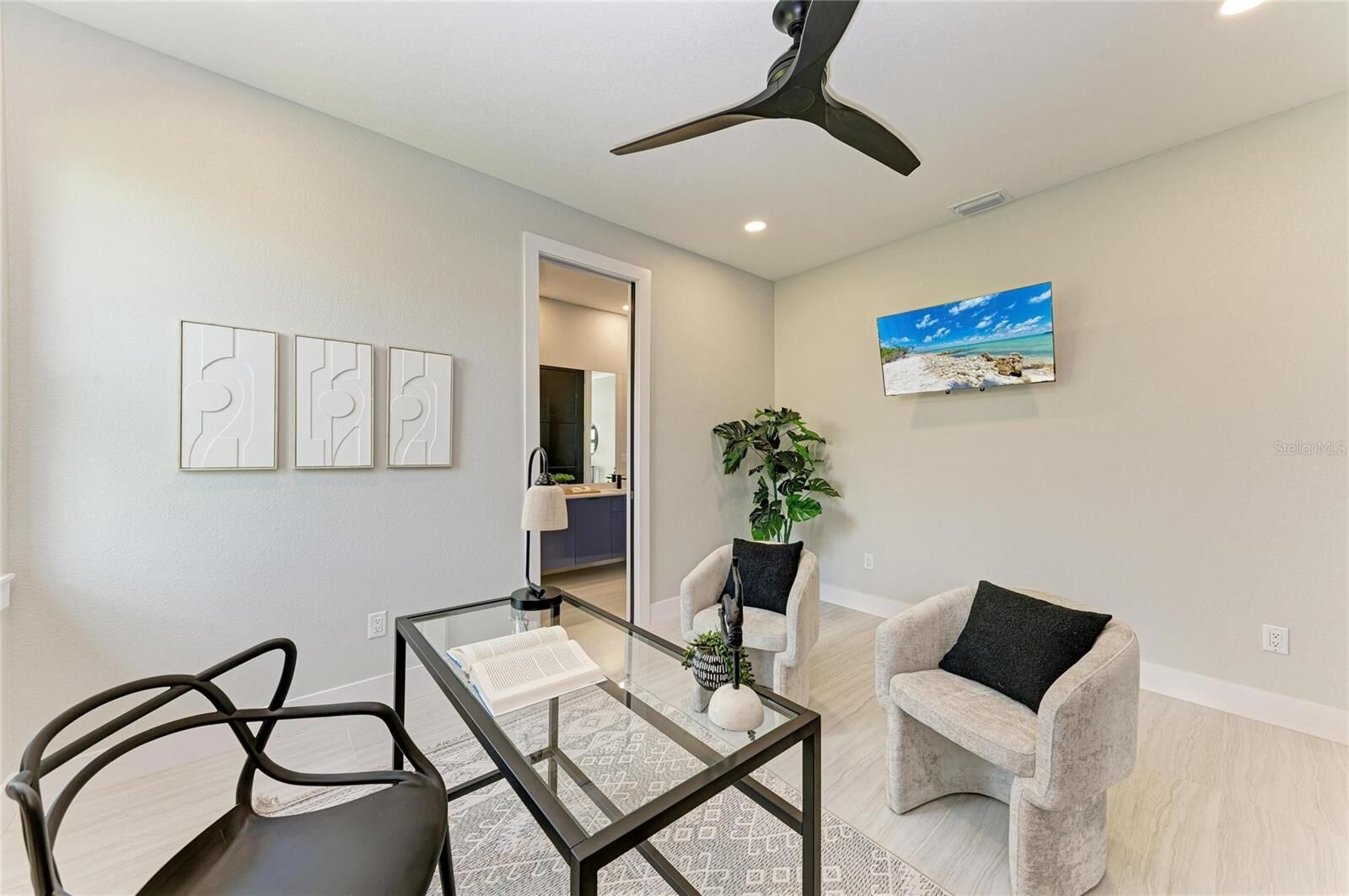 Property Photo:  1631 Casey Key Drive  FL 33950 