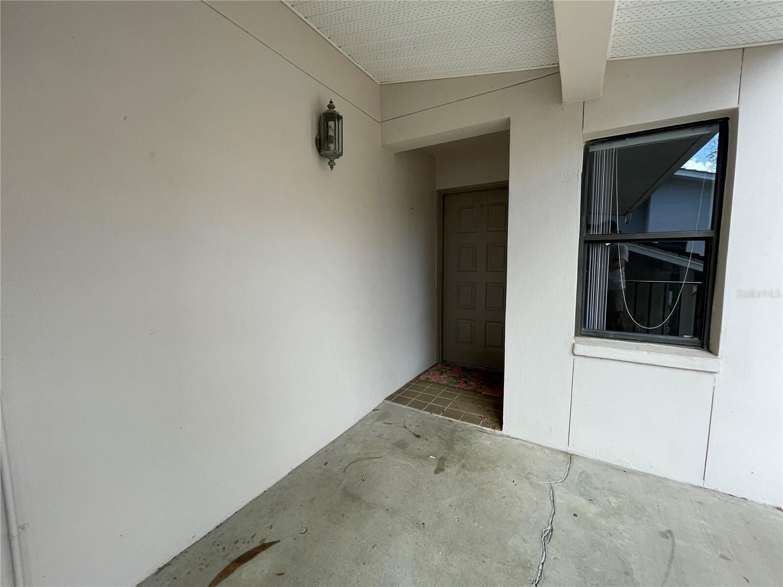Property Photo:  300 S Florida Avenue 100K  FL 34689 