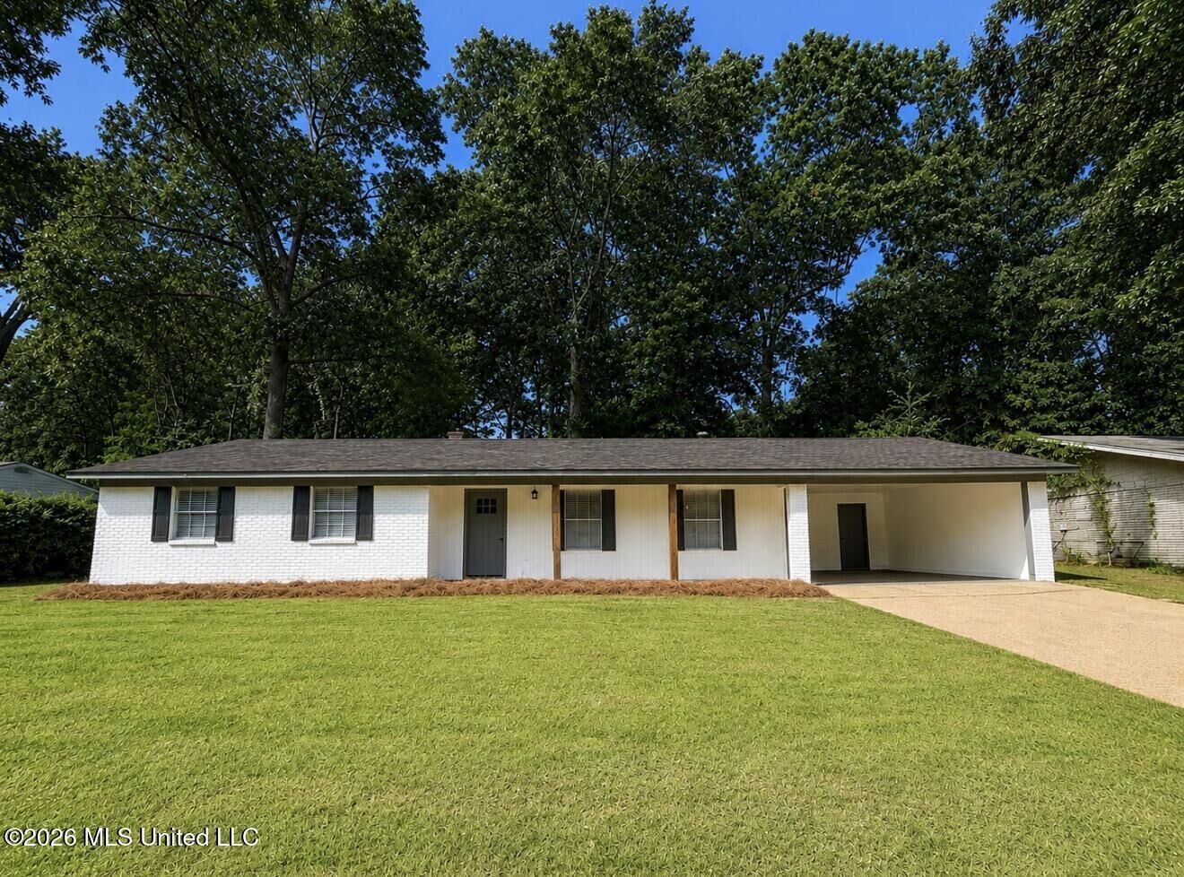 Property Photo:  1016 Tanglewood Drive  MS 39056 
