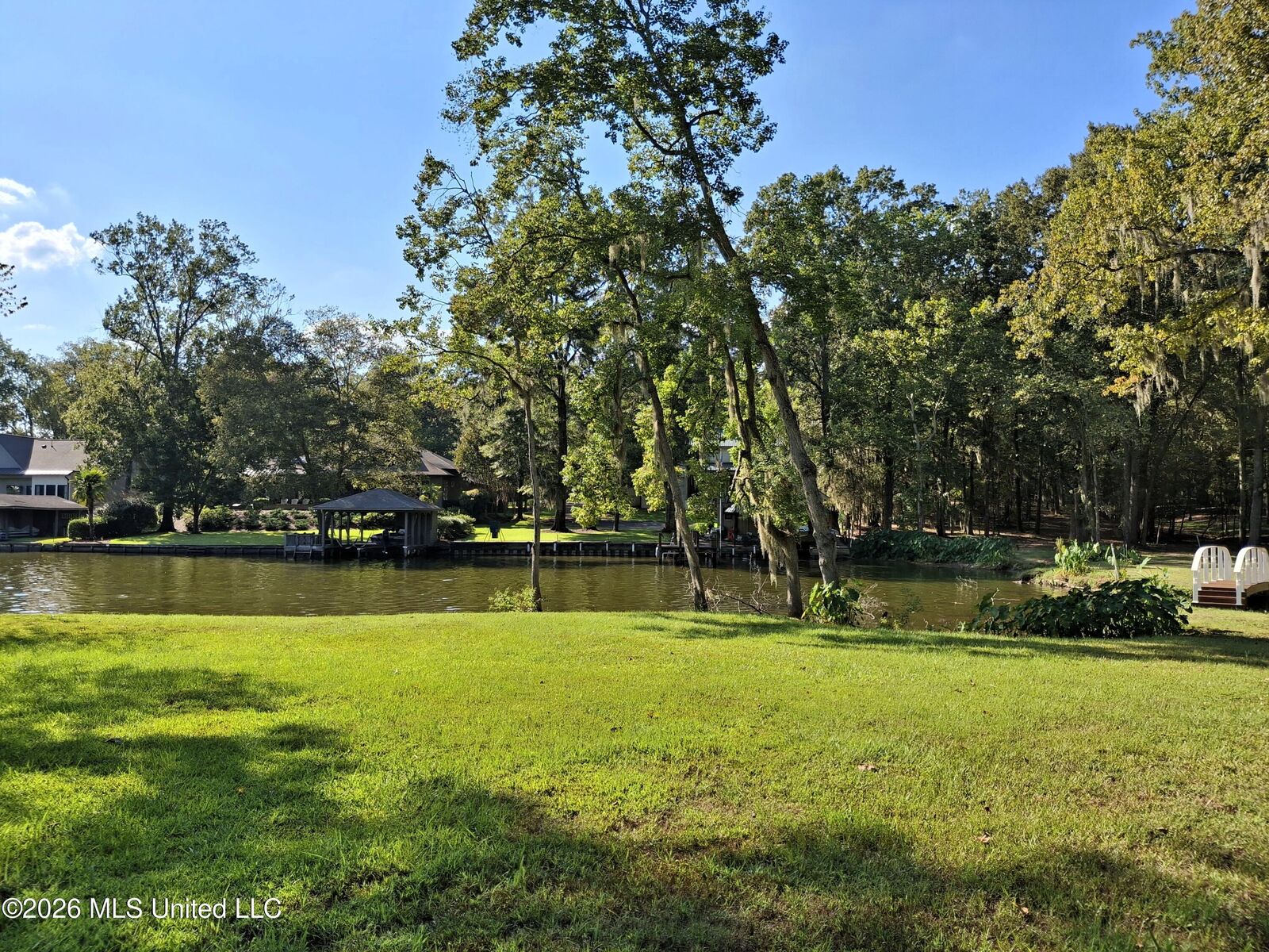 Property Photo:  123 Shady Lane  MS 39110 