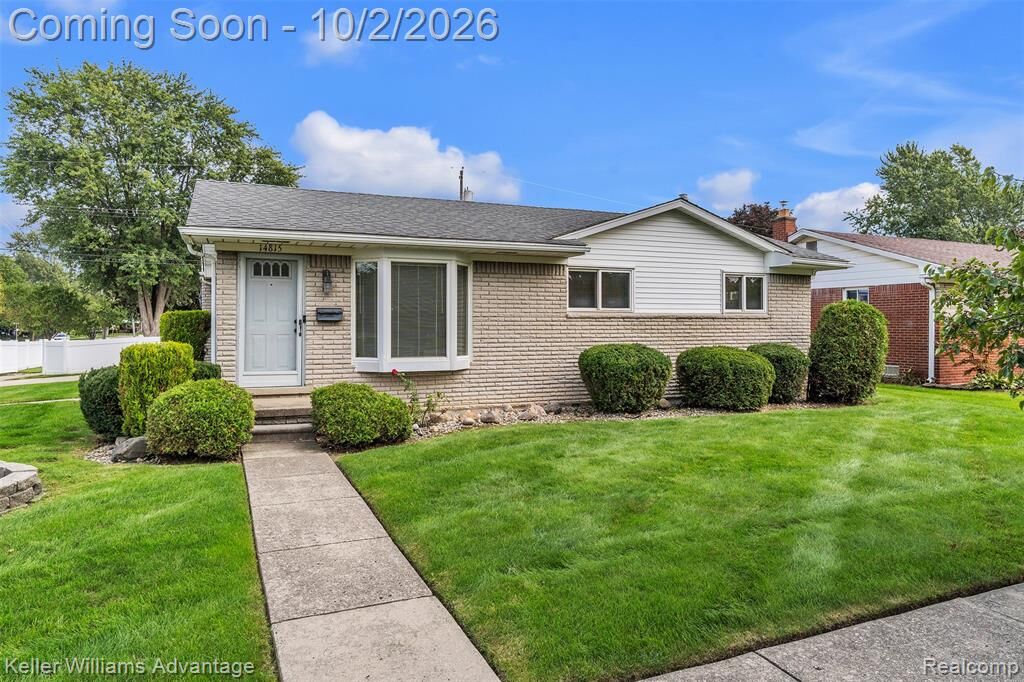 Property Photo:  14815 Maywood Street  MI 48195 2541 