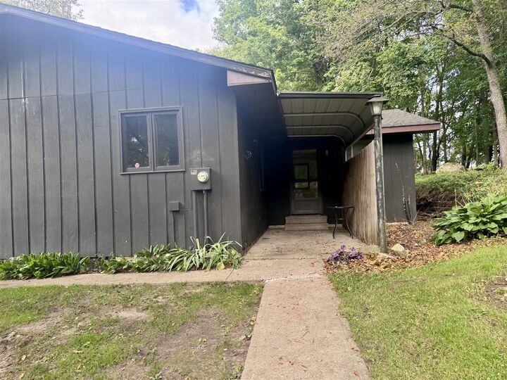 Property Photo:  9540 Crawford Road  MI 49274-9823 