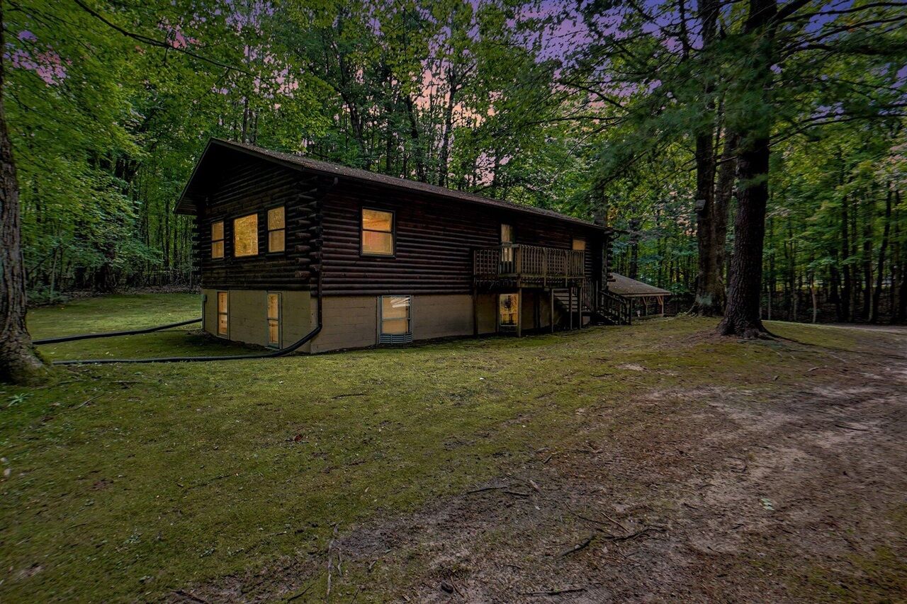 Property Photo:  3188 N Taylor Road  MI 49402-9667 