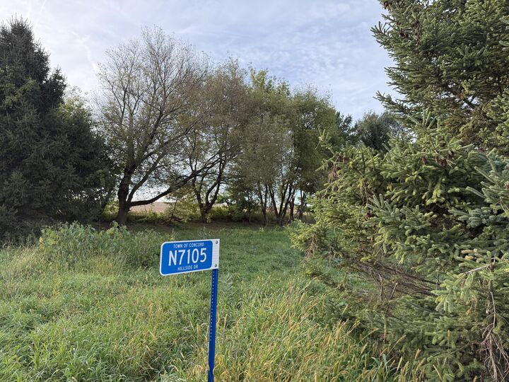Property Photo: N7105 Hillside Dr WI 53094