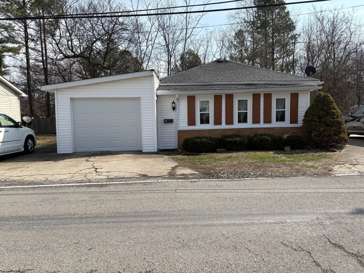 Property Photo: 313 S Future Street IL 62959