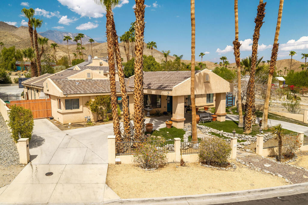 Property Photo:  38895 Paradise Way  CA 92234 
