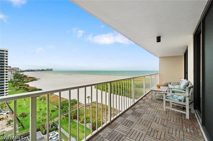 Property Photo: 380 Seaview Court 1209 FL 34145