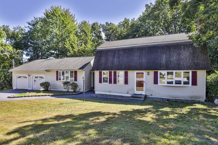 Property Photo:  16 Blueberry Lane  NH 03062 