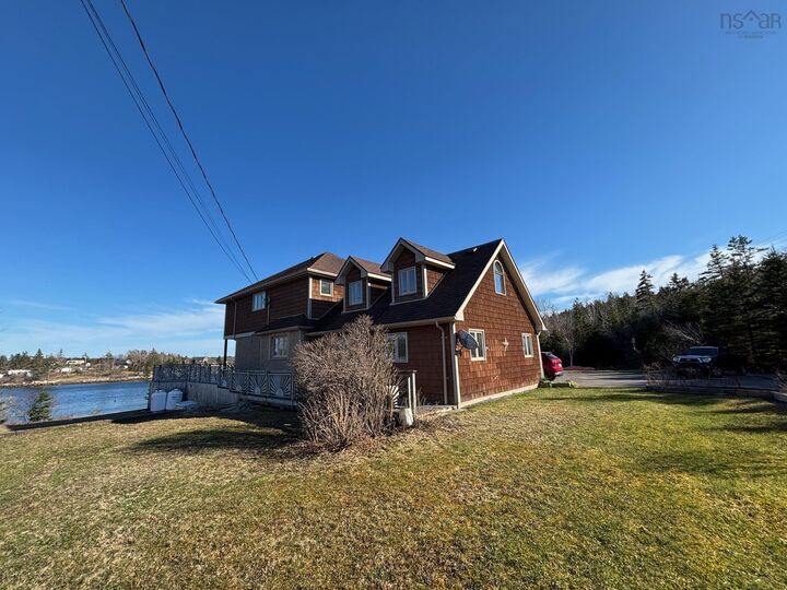 Property Photo:  18404 Highway 7  NS B0J 3H0 