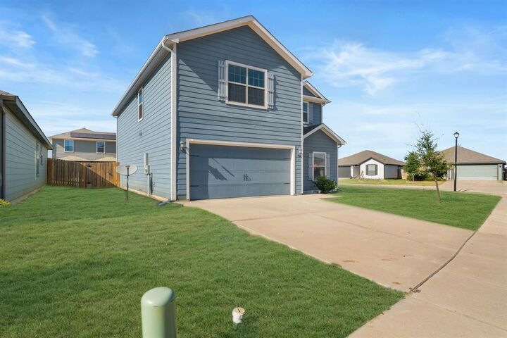 Property Photo: 101 Austin Avenue TX 76084