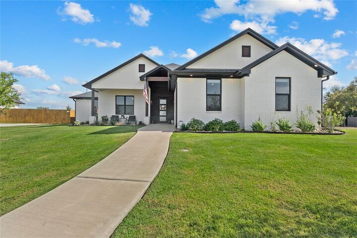 Property Photo:  149 Water View Lane  TX 76706 