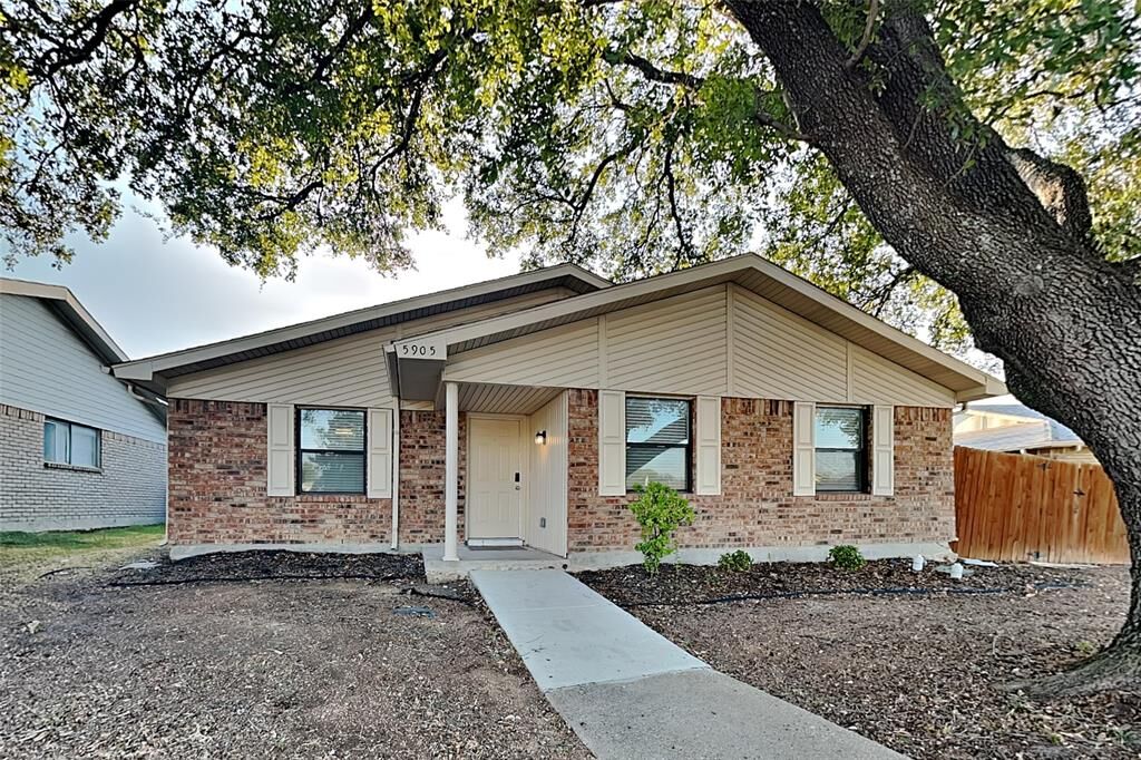 Property Photo:  5905 Cedar Lane  TX 75089 