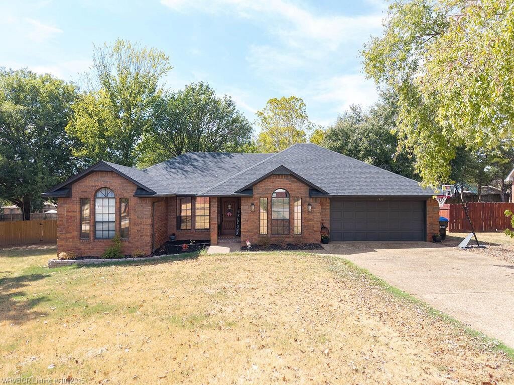 Property Photo: 1327 Springdale Drive AR 72921