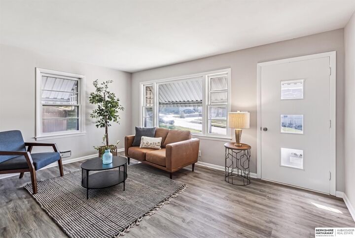 Property Photo: 4460 Hillsdale Avenue NE 68107
