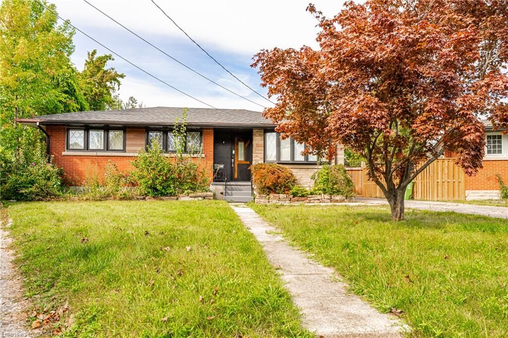 Property Photo:  33 Kenwood Crescent (Main Level)  ON L8T 1W3 
