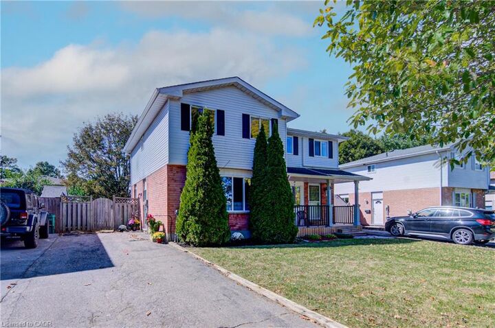 Property Photo:  39 Connelly Drive  ON N2N 2T7 
